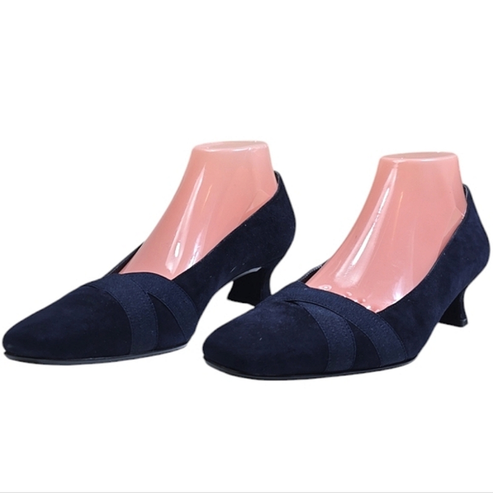 Stuart Weitzman Navy Blue Heels w/ Rounded Toe and Short Slender Heel